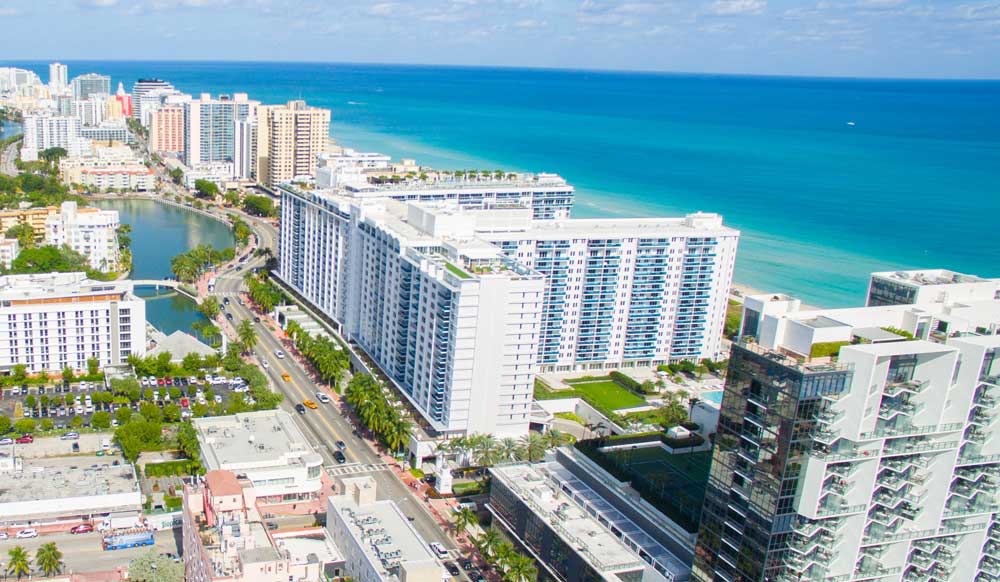 1 Hotel South Beach: A Luxurious and Eco-friendly Stay