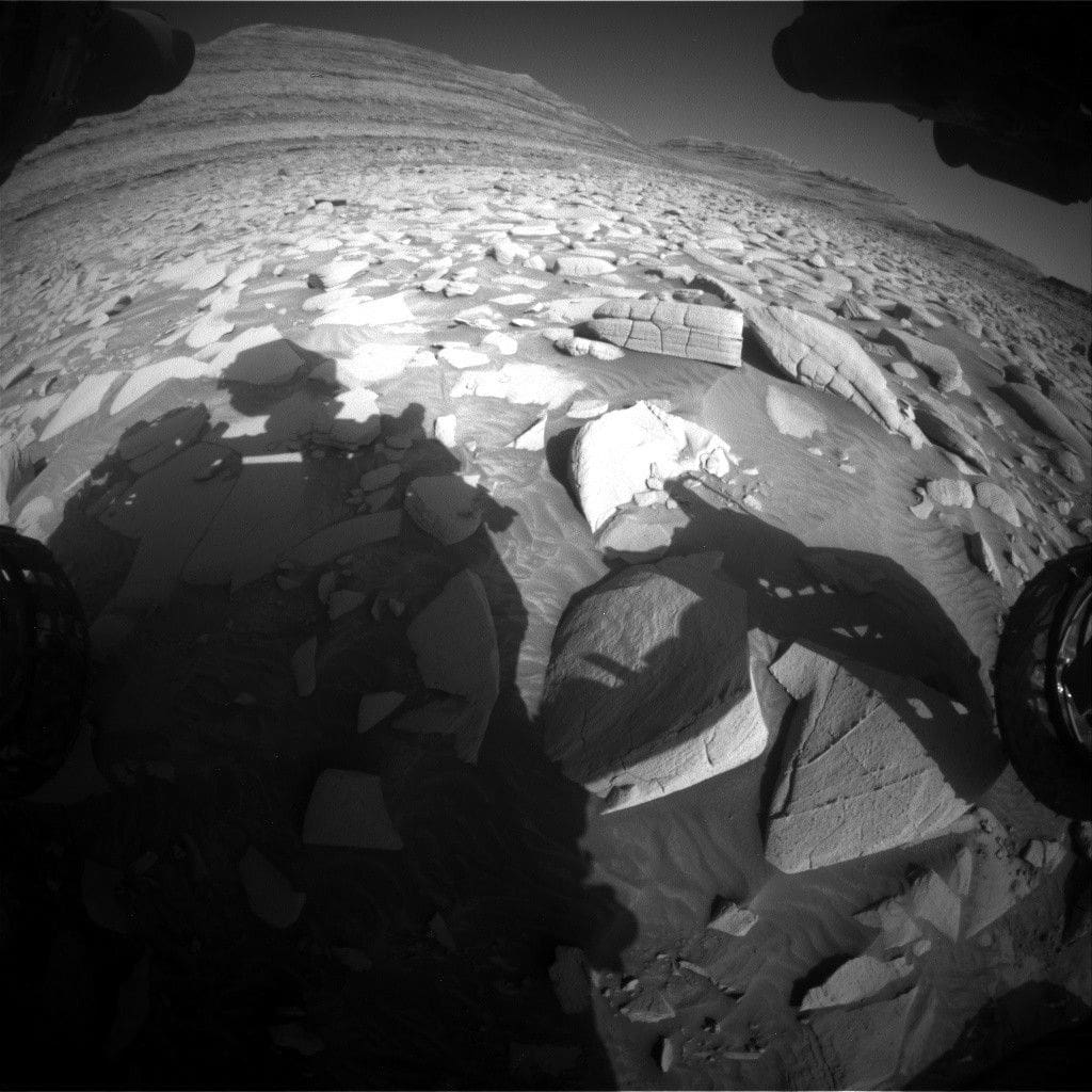 Exploring Sols 4491-4492