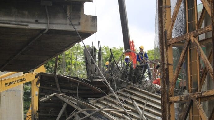 Mandalay, Myanmar, March 28, 2025 A powerful 7.7 magnitude earthquake has struck Myanmar. Credit: Shutterstock.com - Somkanae Sawatdinak