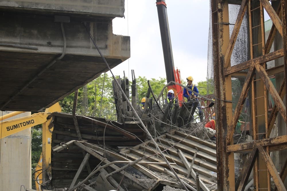 Mandalay, Myanmar, March 28, 2025 A powerful 7.7 magnitude earthquake has struck Myanmar. Credit: Shutterstock.com - Somkanae Sawatdinak