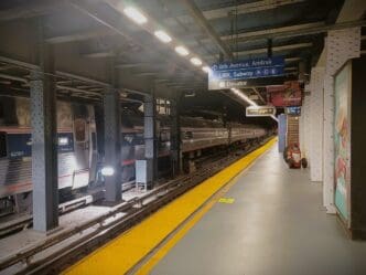 An Amtrak platform at Penn Station. By Topsangtheman - Own work, CC BY-SA 4.0, via Wikimedia Commons