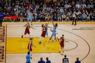 Morant against the Cleveland Cavaliers. By Erik Drost - CC BY 2.0, via Wikimedia Commons